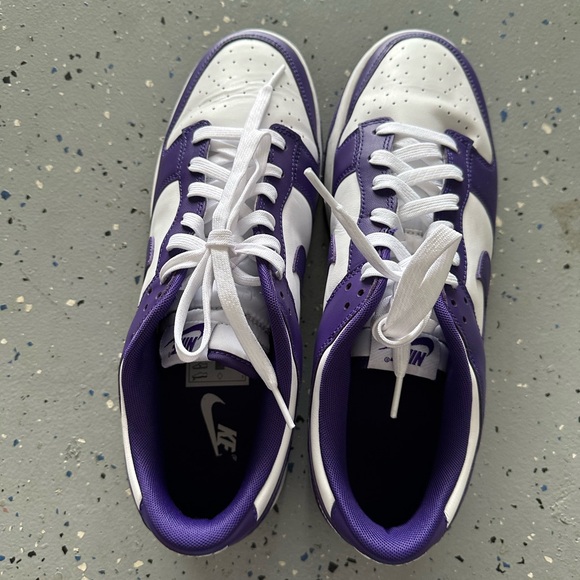 Nike White and Purple Athletic Shoes - Picture 1 of 7